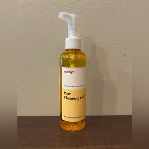 Ma:nyo Pure Cleansing Oil